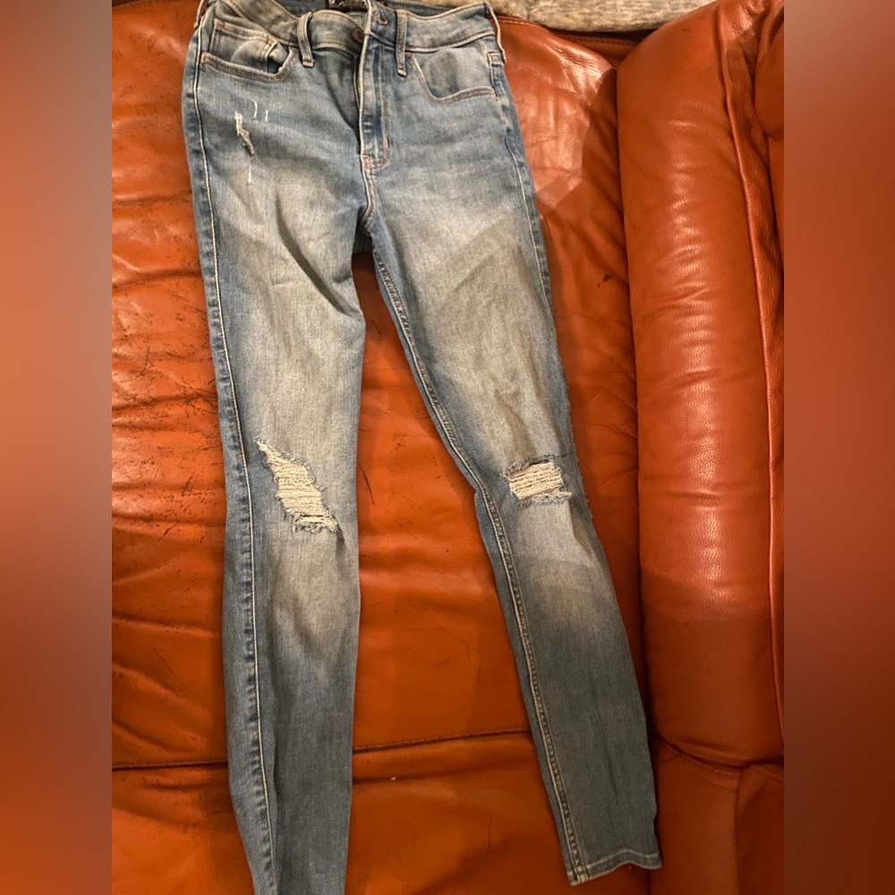 Size 5 regular Hollister jeans